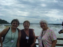 En Iguazu con Pilar y Alma Flor